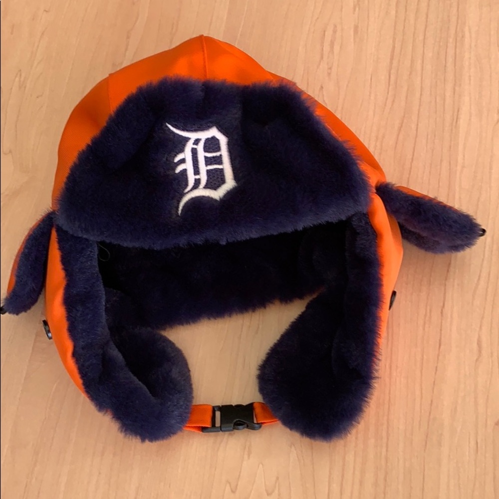Detroit Tigers Men’s OS Orange Trapper Hat